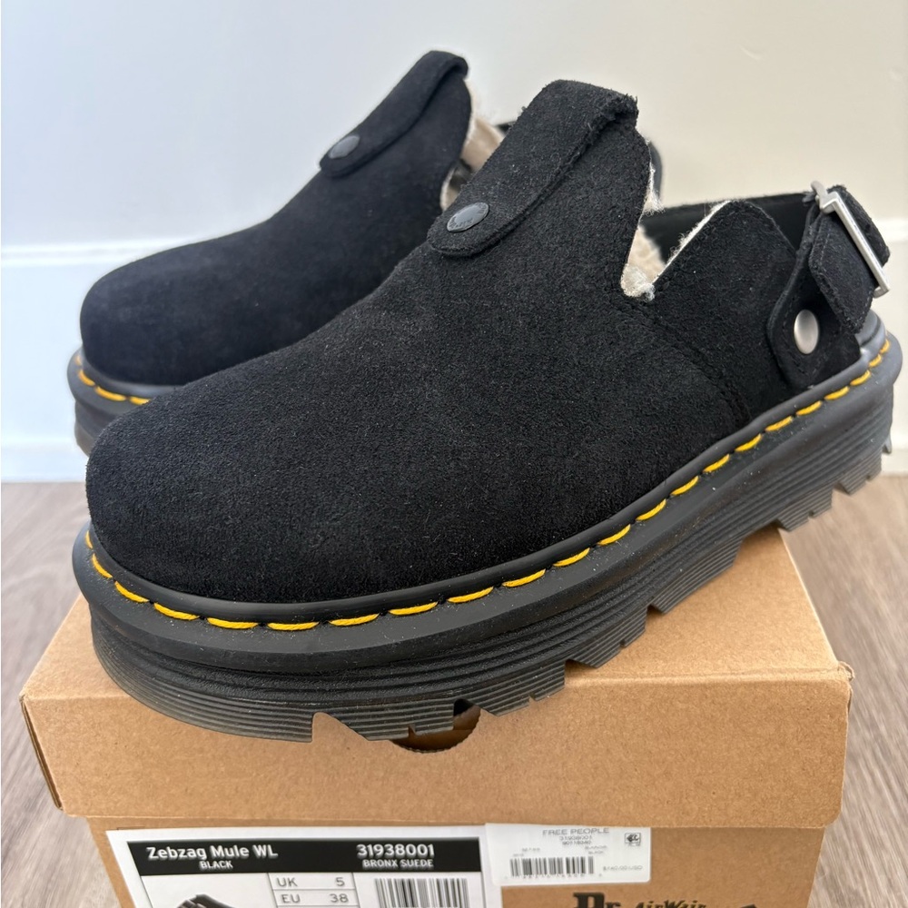 Dr. Martens Zebzag Mule Clogs - Worn Once 🖤